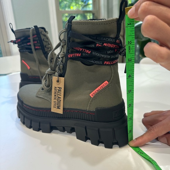 REVOLT BOOT TX - Picture 3 of 14